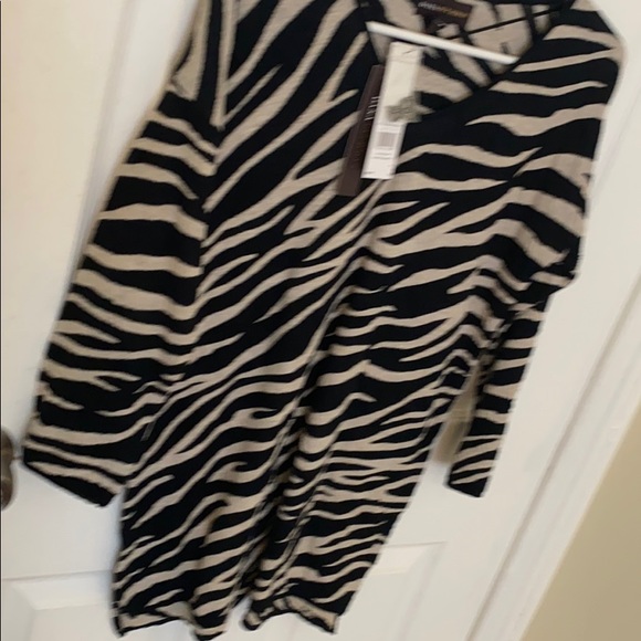 Dana Buchman 3/4 Length Sleeve Sweater- Tan/Black - Picture 3 of 4